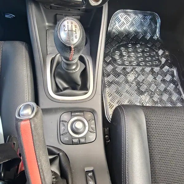 Renault Mégane Coupe 2010 - 6500 EUR, 210000 km - 210000km - foto 7 de 8