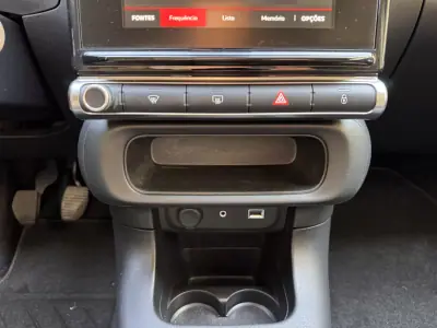Citroën C3 2018 - 9500 EUR, 93545 km - AUTO.MOTO.pt - 93545km - foto 17 de 22
