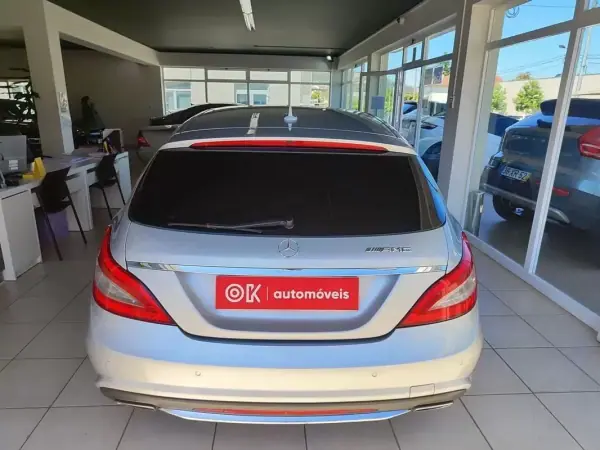 Mercedes-Benz CLS 250 2012 - 19500 EUR, 254000 km - AUTO.MOTO.pt - 254000km - foto 9 de 37