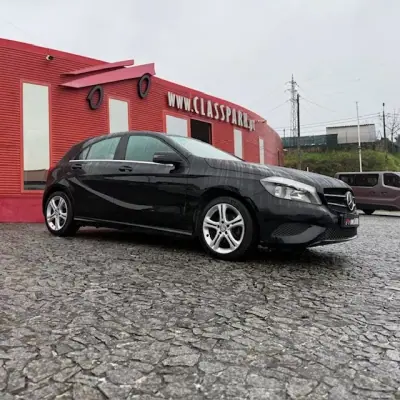 Mercedes-Benz A 180 2014 - 13900 EUR, 186000 km - AUTO.MOTO.pt - 186000km - foto 10 de 15