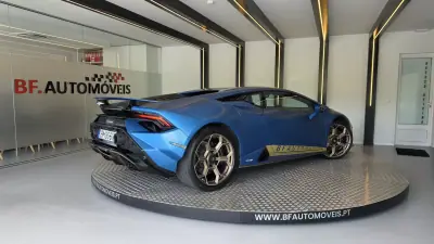 Lamborghini Huracán 2024 - 397500 EUR, 11996 km - AUTO.MOTO.pt - 11996km - foto 17 de 79