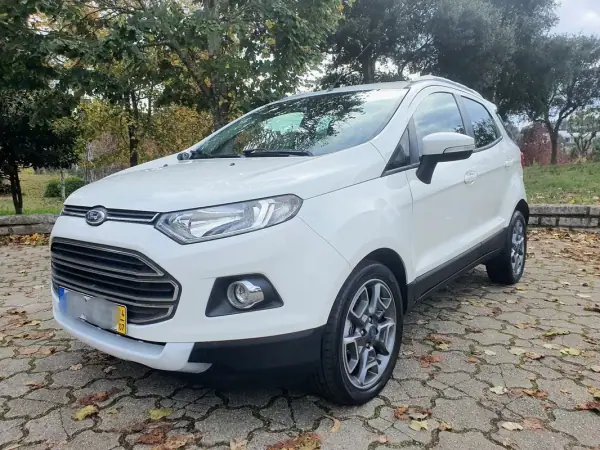 Ford EcoSport 2014 - 10900 EUR, 137000 km - AUTO.MOTO.pt - 137000km - foto 8 de 20