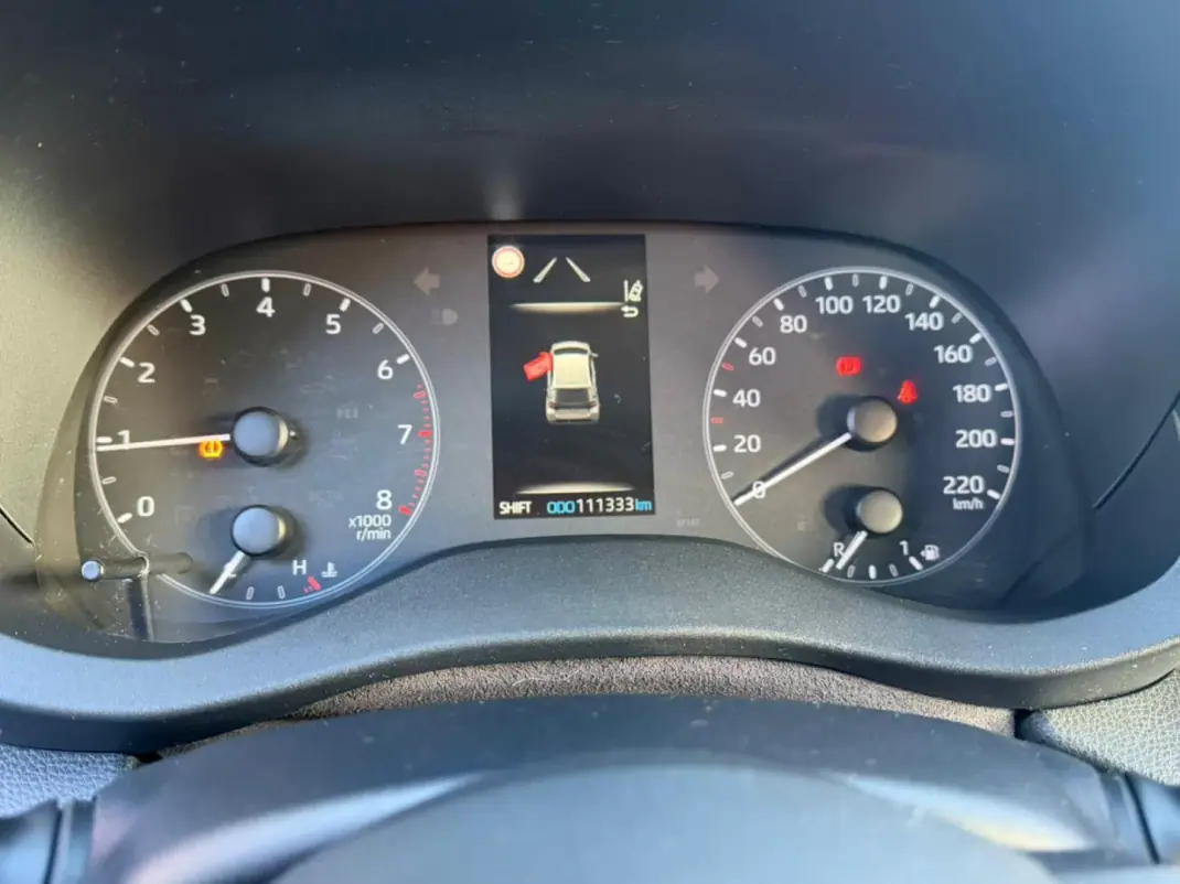 Toyota Yaris 2021 - 14900 EUR, 111329 km - AUTO.MOTO.pt - 111329km - foto 3 de 16