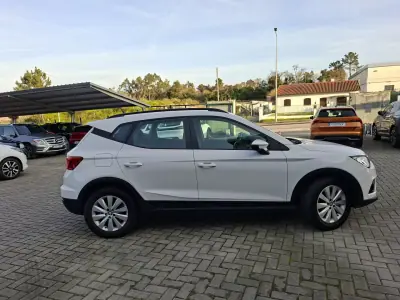 SEAT Arona 2021 - 15500 EUR, 49500 km - AUTO.MOTO.pt - 49500km - foto 5 de 31