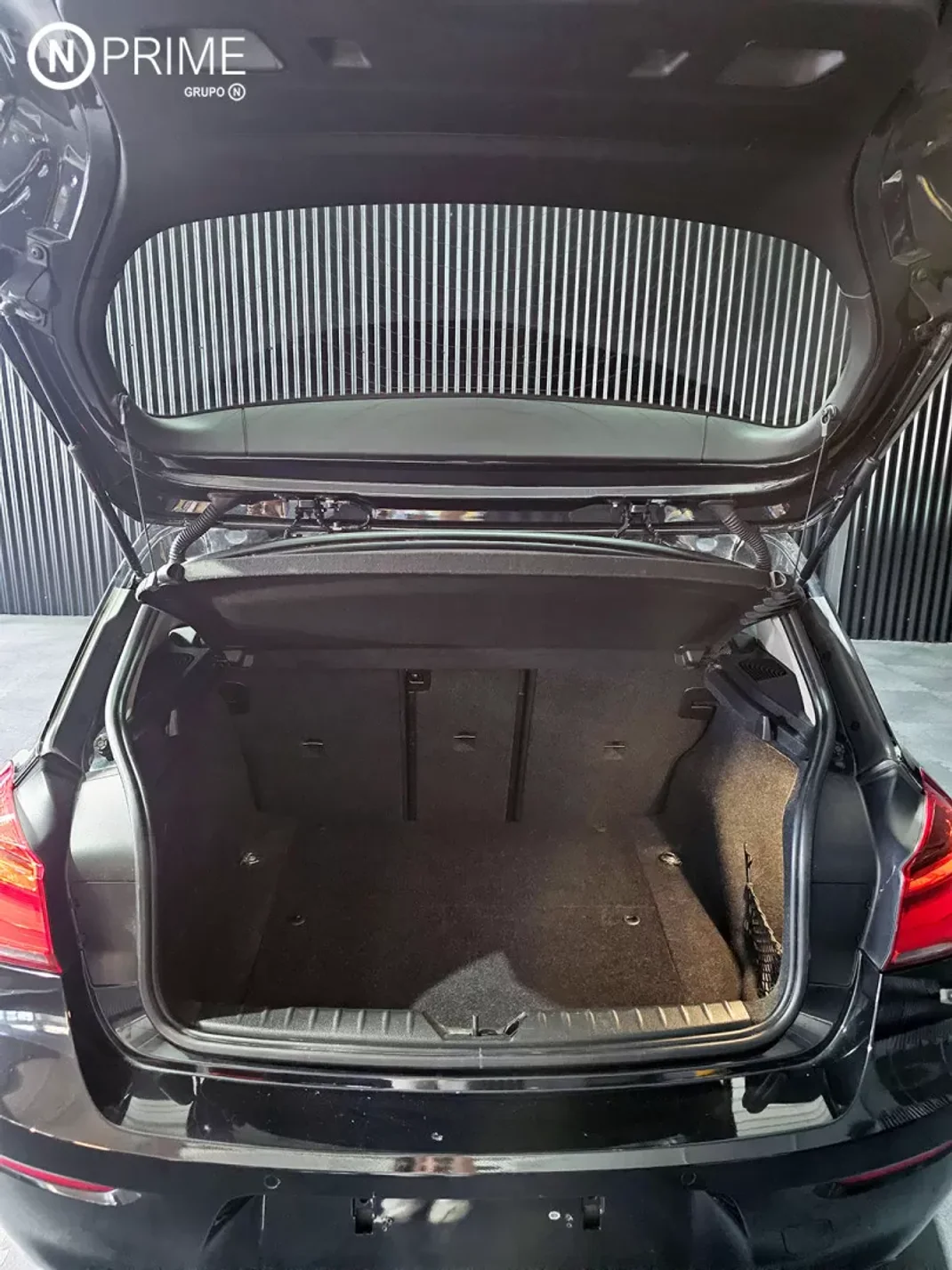 BMW 116 2016 - 17500 EUR, 145000 km - AUTO.MOTO.pt - 145000km - foto 22 de 26