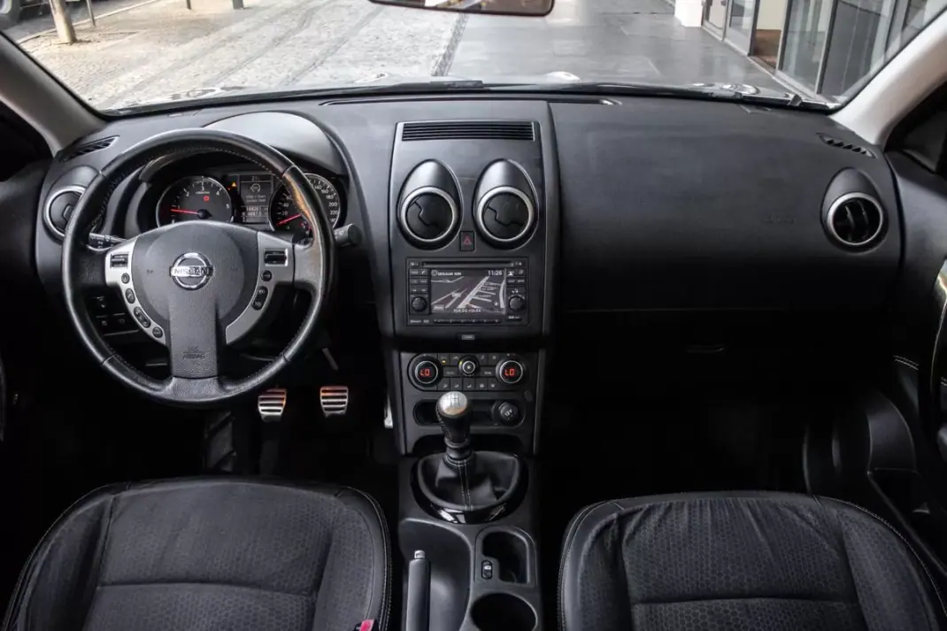 Nissan Qashqai 2013 - 11980 EUR, 188261 km - 188261km - foto 29 de 35