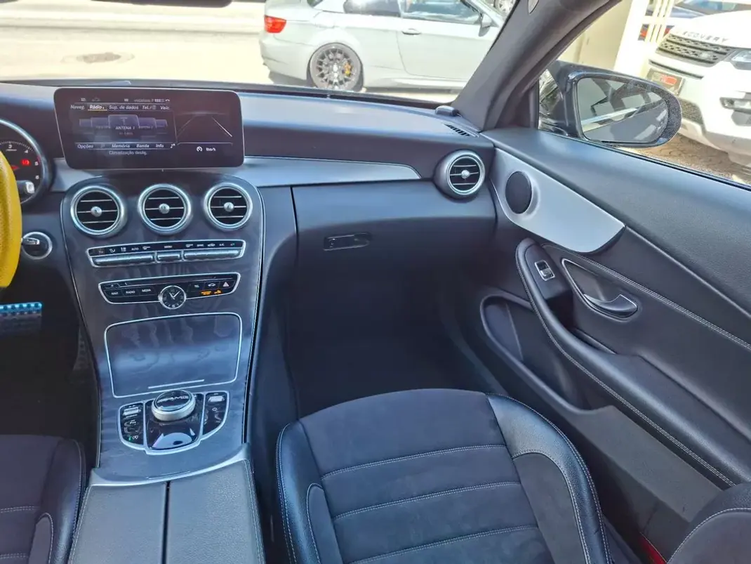 Mercedes-Benz C 220 2016 - 26500 EUR, 181000 km - AUTO.MOTO.pt - 181000km - foto 26 de 32