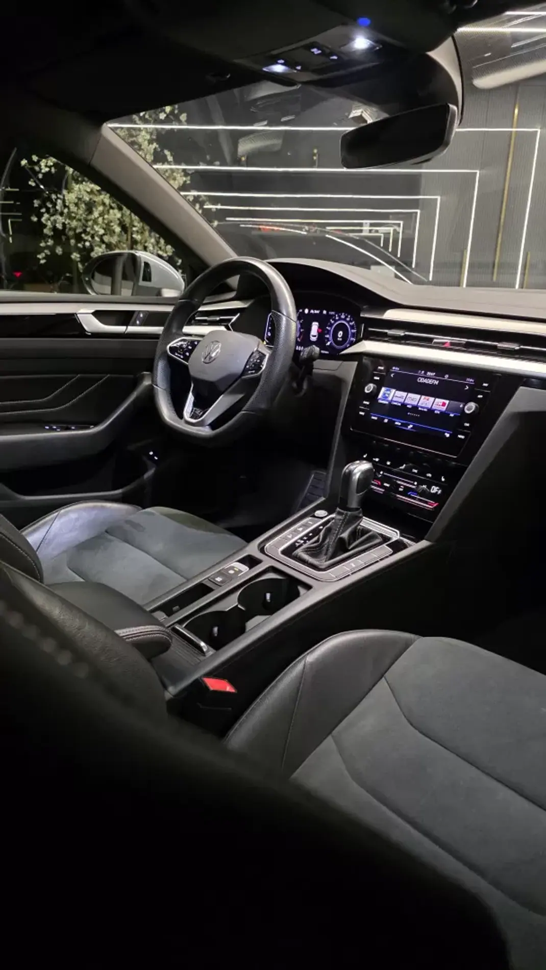Volkswagen Arteon Shooting Brake 2023 - 30750 EUR, 134000 km - AUTO.MOTO.pt - 134000km - foto 19 de 27
