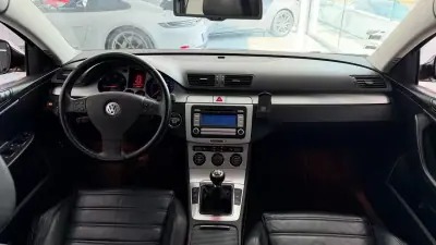 Volkswagen Passat 2007 - 9990 EUR, 158529 km - 158529km - foto 16 de 31