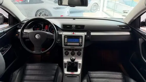 Volkswagen Passat 2007 - 9990 EUR, 158529 km - 158529km - foto 16 de 31