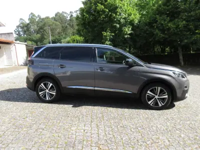 Peugeot 5008 2017 - 20490 EUR, 161000 km - AUTO.MOTO.pt - 161000km - foto 11 de 57