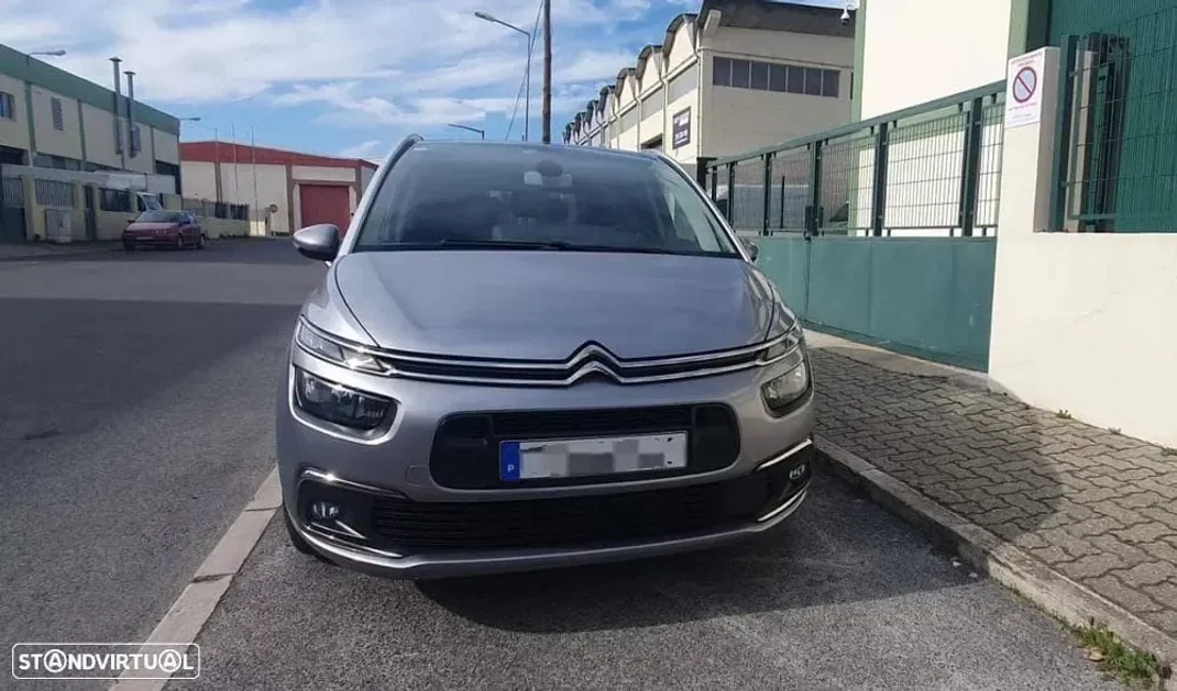 Citroën C4 Spacetourer 2020 - 17500 EUR, 220000 km - AUTO.MOTO.pt - 220000km - foto 11 de 18