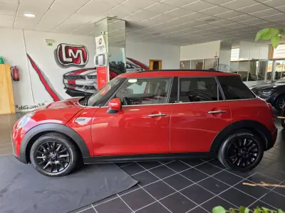 MINI 5 Portas 2017 - 13250 EUR, 135000 km - 135000km - foto 4 de 11