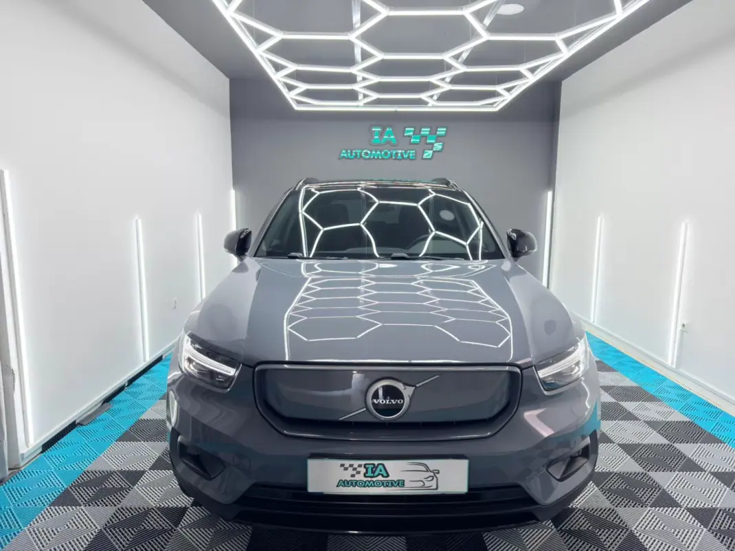 Volvo XC 40 2020 - 25999 EUR, 159000 km - AUTO.MOTO.pt - 159000km - foto 2 de 24