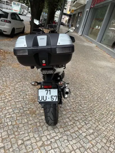 Honda NC750X 2018 - 5750 EUR, 17602 km - foto 4 de 13