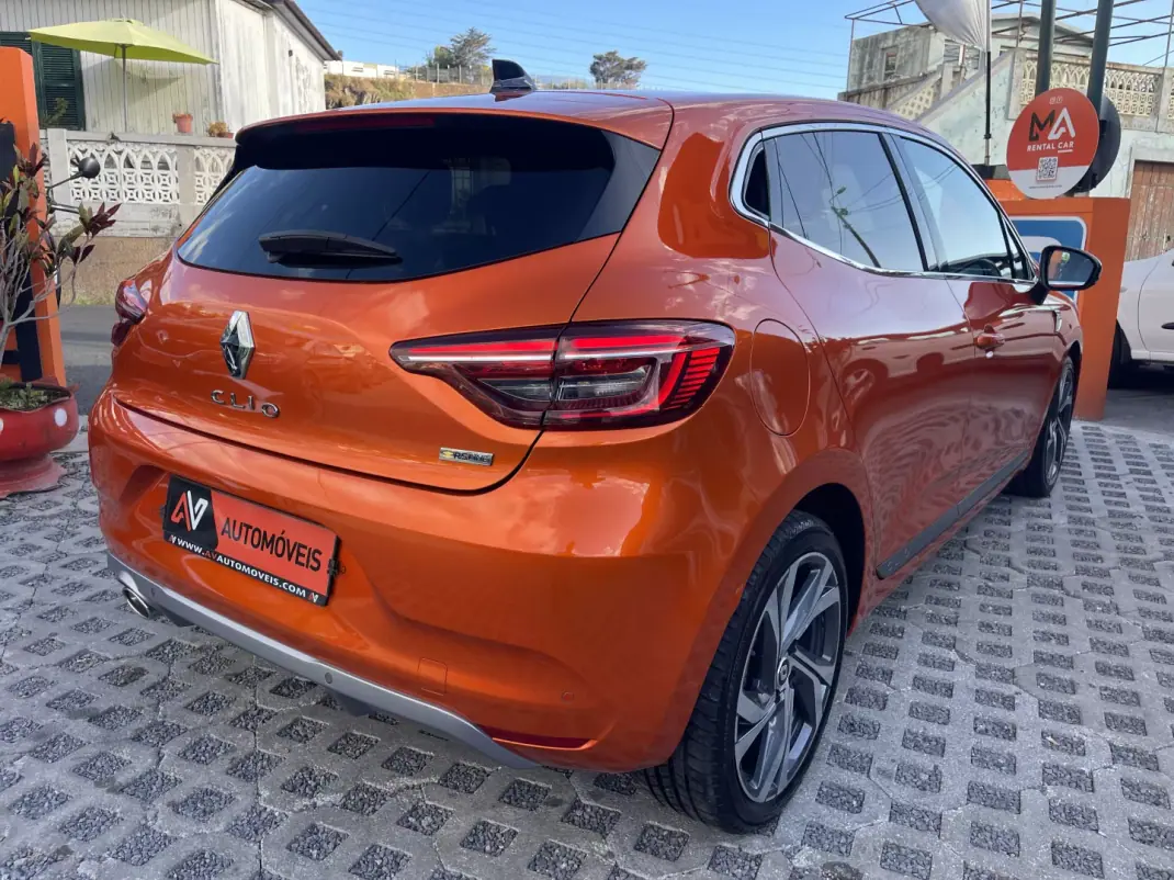 Renault Clio 2022 - 17500 EUR, 63995 km - 63995km - foto 7 de 12