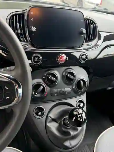Fiat 500C 2021 - 12250 EUR, 45500 km - AUTO.MOTO.pt - 45500km - foto 2 de 8