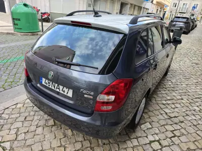 Skoda Fabia Break 2012 - 6000 EUR, 165296 km - AUTO.MOTO.pt - 165296km - foto 5 de 18