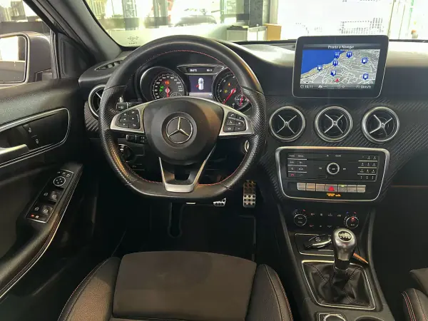 Mercedes-Benz A 160 2018 - 18600 EUR, 138840 km - AUTO.MOTO.pt - 138840km - foto 9 de 22