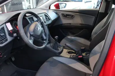 SEAT Leon 2013 - 10900 EUR, 140335 km - AUTO.MOTO.pt - 140335km - foto 5 de 16