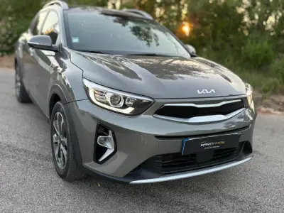 Kia Stonic 2023 - 17699 EUR, 30000 km - 30000km - foto 3 de 14