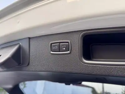 Porsche Macan 2016 - 45990 EUR, 132000 km - AUTO.MOTO.pt - 132000km - foto 33 de 34