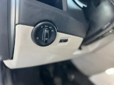 Volkswagen Transporter 2019 - 16500 EUR, 203450 km - AUTO.MOTO.pt - 203450km - foto 7 de 12