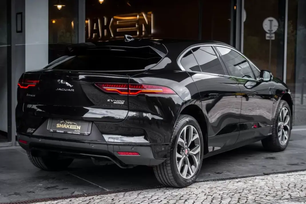 Jaguar I-Pace 2018 - 22990 EUR, 116299 km - AUTO.MOTO.pt - 116299km - foto 4 de 43
