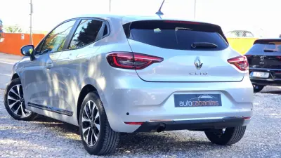 Renault Clio 2020 - 12850 EUR, 66000 km - AUTO.MOTO.pt - 66000km - foto 5 de 18