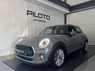 MINI 5 Portas 2016 - 14490 EUR, 101264 km - AUTO.MOTO.pt - 101264km - foto 1 de 27