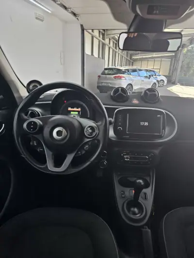 Smart ForFour 2019 - 11000 EUR, 70757 km - 70757km - foto 25 de 29