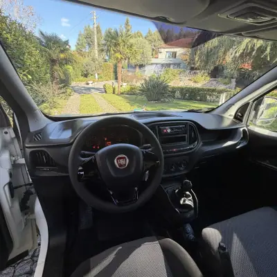 Fiat Doblo 1.3 Multijet ,3Lug. ,Iva Dedutivel 2017 - 9990 EUR, 198000 km - AUTO.MOTO.pt - 198000km - foto 25 de 27