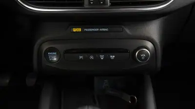 Ford Focus SW 2023 - 14900 EUR, 79000 km - 79000km - foto 39 de 41