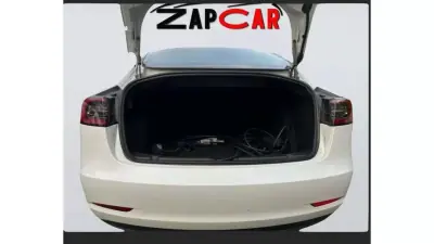 Tesla Model 3 2020 - 24990 EUR, 52675 km - AUTO.MOTO.pt - 52675km - foto 6 de 14