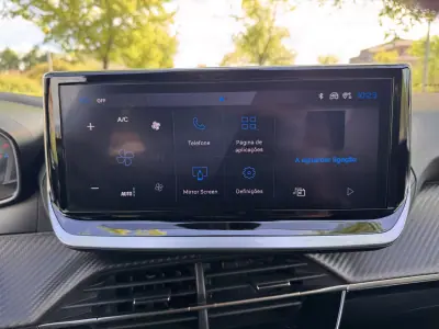 Peugeot 2008 2025 - 24900 EUR, 22017 km - AUTO.MOTO.pt - 22017km - foto 18 de 25