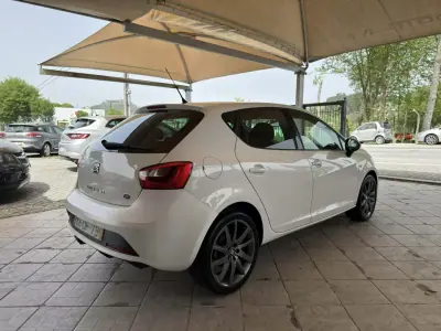 SEAT Ibiza 2013 - 9950 EUR, 120356 km - AUTO.MOTO.pt - 120356km - foto 9 de 29