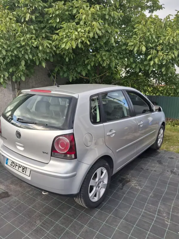 Volkswagen Polo 2008 - 6950 EUR, 245123 km - AUTO.MOTO.pt - 245123km - foto 7 de 14