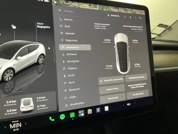 Tesla Model Y 2022 - 38750 EUR, 44000 km - AUTO.MOTO.pt - 44000km - foto 27 de 42