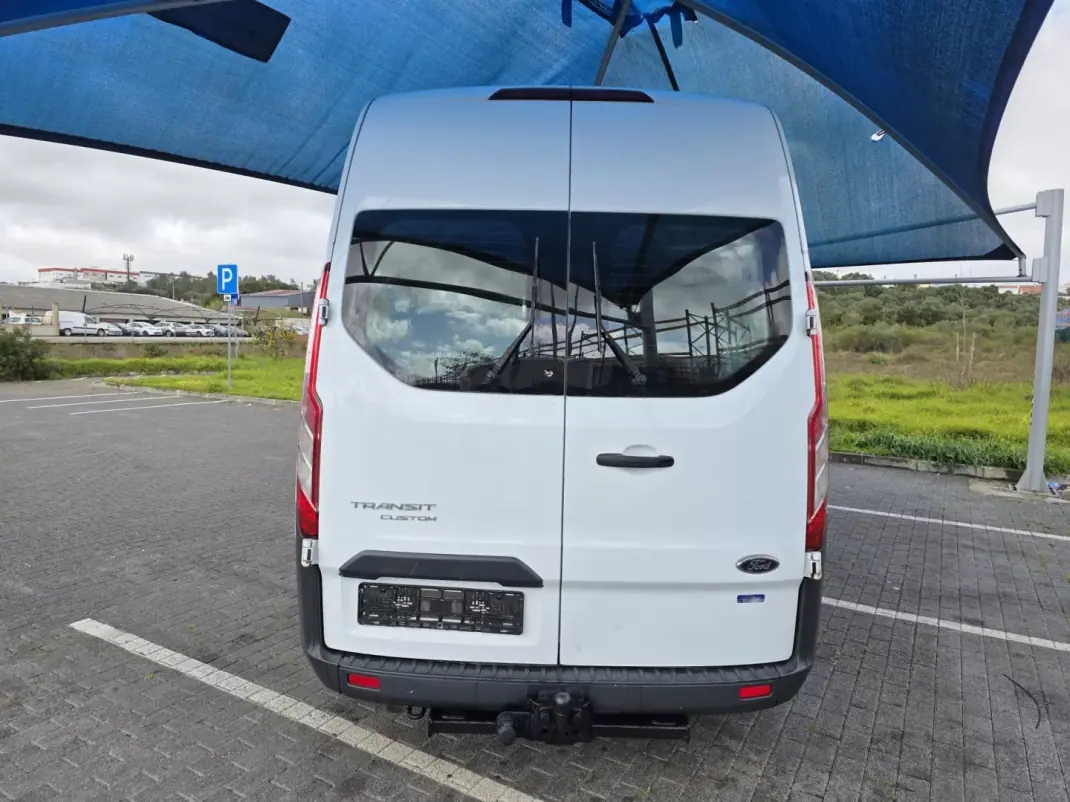 Ford Transit Custom 2015 - 13990 EUR, 148160 km - AUTO.MOTO.pt - 148160km - foto 5 de 19