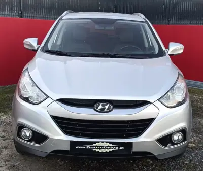 Hyundai ix35 2011 - 10950 EUR, 149000 km - AUTO.MOTO.pt - 149000km - foto 2 de 21