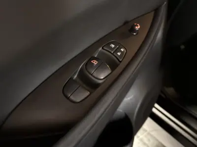 Nissan Leaf 2022 - 15990 EUR, 95500 km - AUTO.MOTO.pt - 95500km - foto 19 de 32