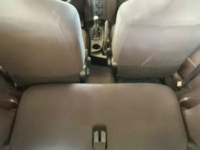 Toyota iQ 2009 - 7500 EUR, 123054 km - AUTO.MOTO.pt - 123054km - foto 16 de 22