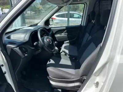 Fiat Doblo 2019 - 11990 EUR, 140785 km - AUTO.MOTO.pt - 140785km - foto 6 de 7