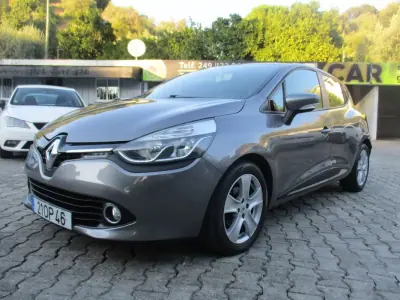 Renault Clio 2014 - 9750 EUR, 81000 km - foto 1 de 22