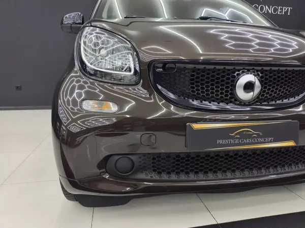 Smart ForTwo Coupé 2018 - 12450 EUR, 110509 km - AUTO.MOTO.pt - 110509km - foto 9 de 33