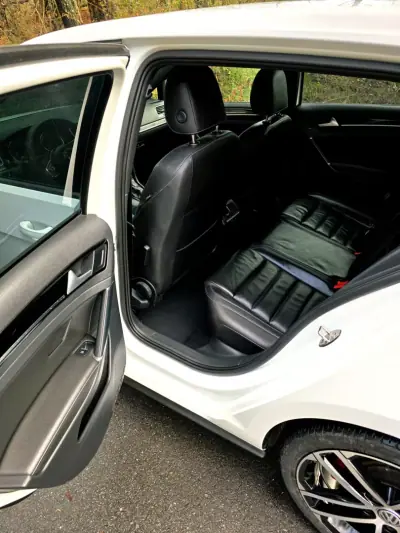 Volkswagen Golf 2015 - 18990 EUR, 167000 km - AUTO.MOTO.pt - 167000km - foto 30 de 30