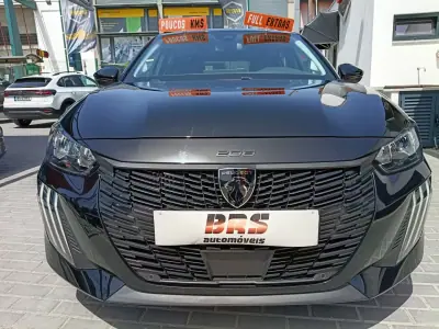 Peugeot 208 2025 - 11452km
