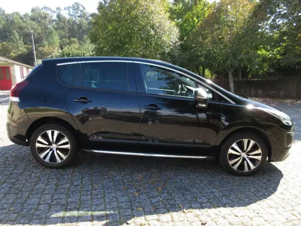 Peugeot 3008 2016 - 13990 EUR, 143000 km - AUTO.MOTO.pt - 143000km - foto 11 de 53
