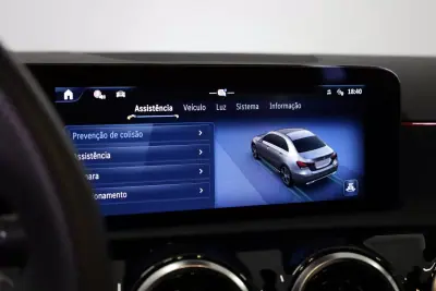 Mercedes-Benz A 180 Limousine 2025 - 39990 EUR, 6272 km - AUTO.MOTO.pt - 6272km - foto 38 de 47