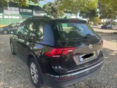 Volkswagen Tiguan 2017 - 17000 EUR, 172000 km - 172000km - foto 4 de 9